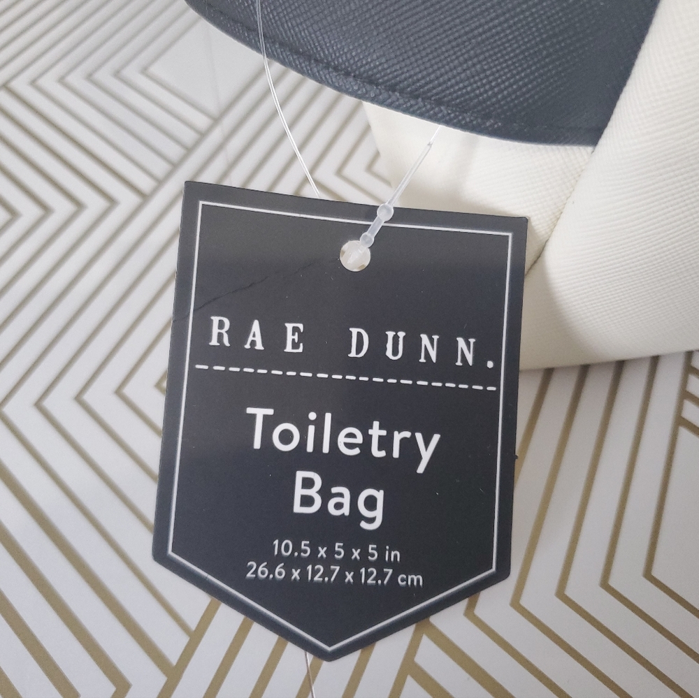 BNWT Rae Dunn Toiletry Bag - Picture 4 of 6